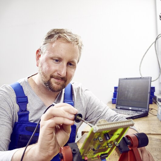 Gewerblicher Angestellter bei BUG