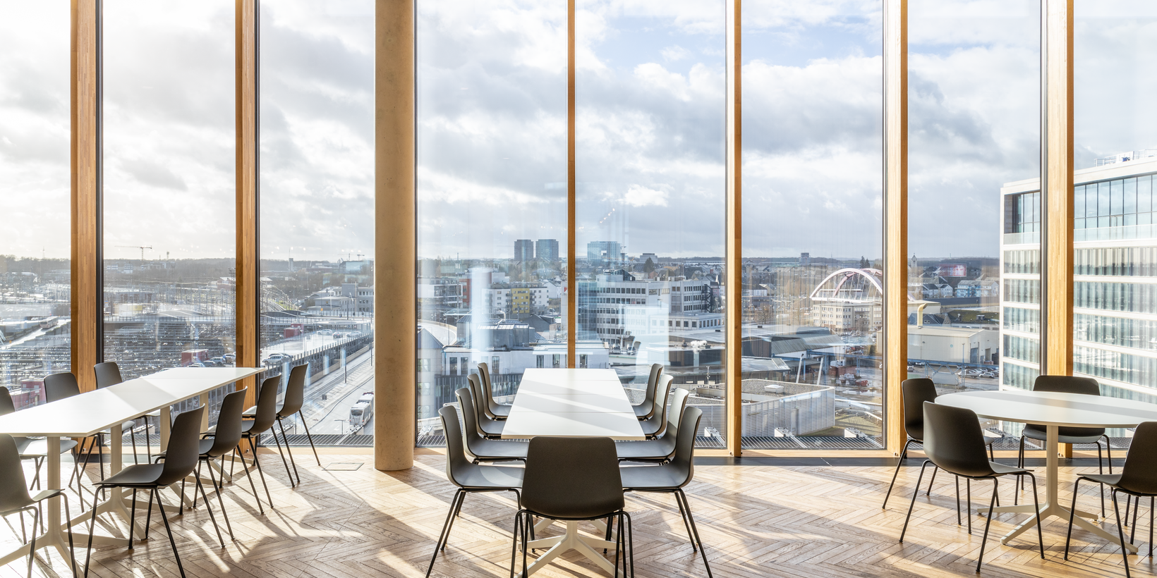 Helle Räumlichkeit der Post Louxembourg