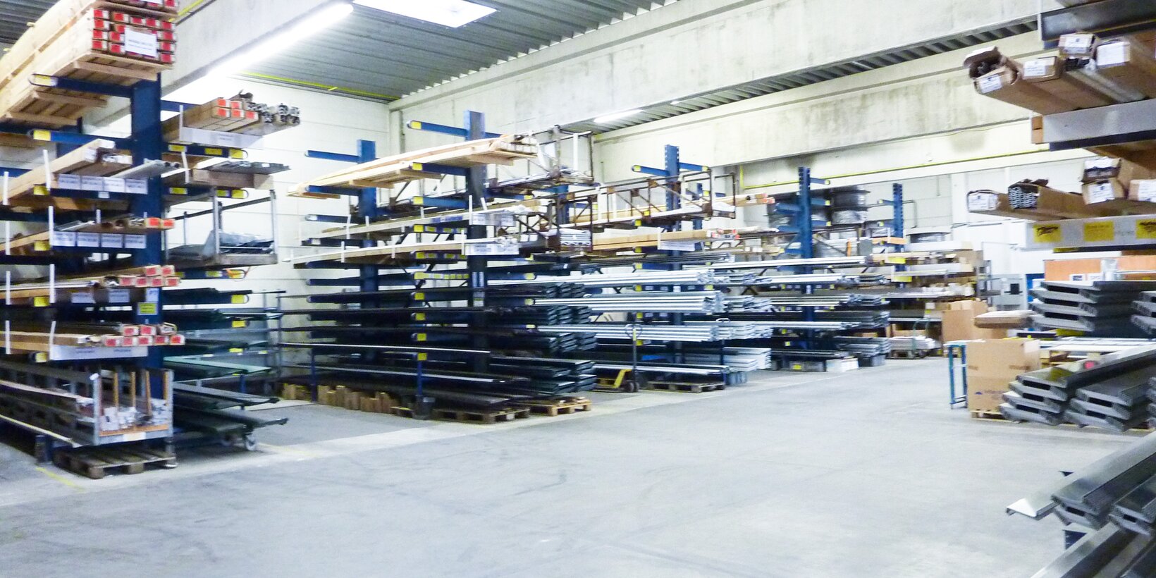 Versandhallte von BUG in Traun